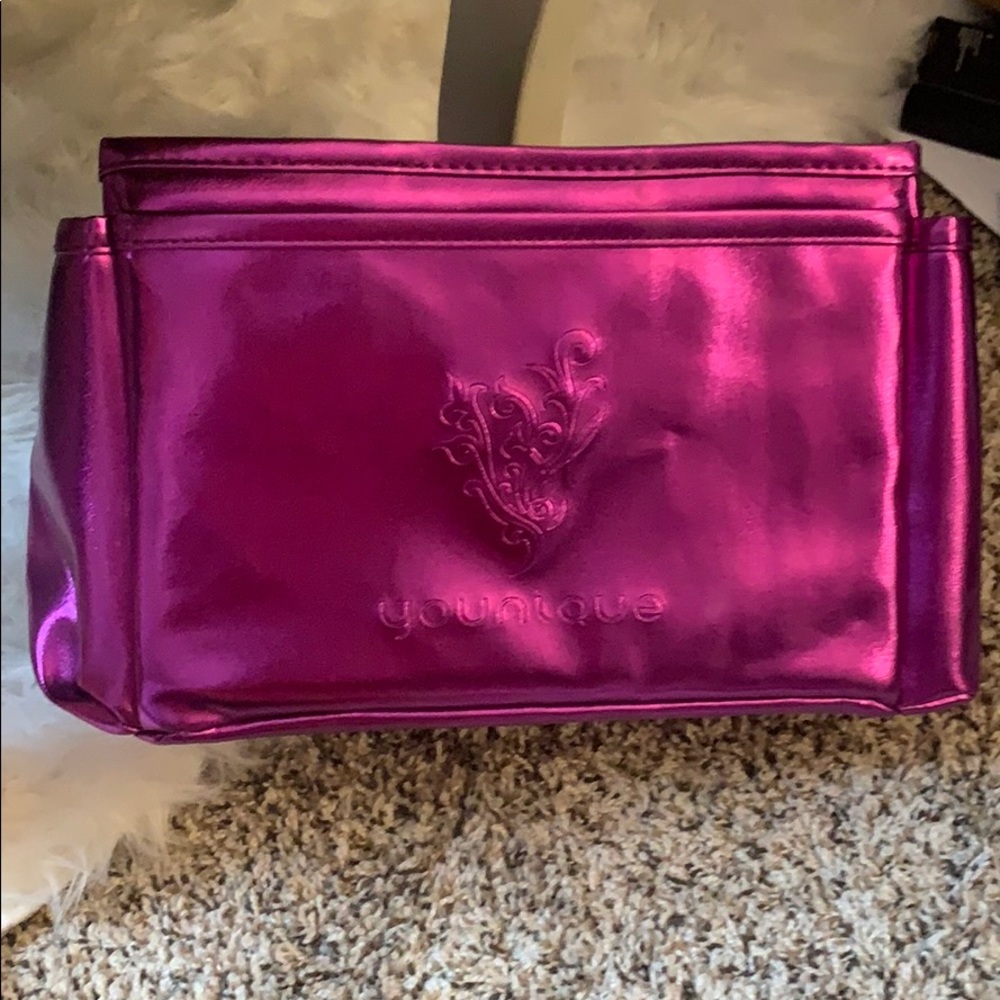 Makeup bag